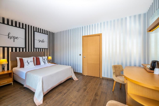 Sejur in Antalya: 850 euro cazare 7 nopti cu Ultra All inclusive+ transport avion+ toate taxele