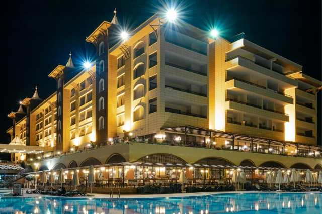 Sejur in Antalya: 925 euro cazare 7 nopti cu Ultra All inclusive+ transport avion+ toate taxele