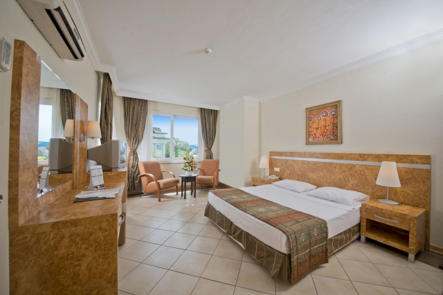 Sejur in Antalya: 700 euro cazare 7 nopti cu Ultra All inclusive+ transport avion+ toate taxele