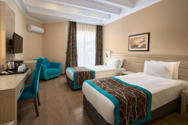Sejur in Antalya: 725 euro cazare 7 nopti cu All inclusive+ transport avion+ toate taxele