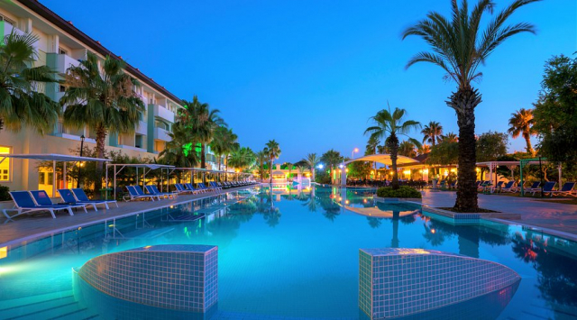 Sejur in Antalya: 860 euro cazare 7 nopti cu All inclusive+ transport avion+ toate taxele