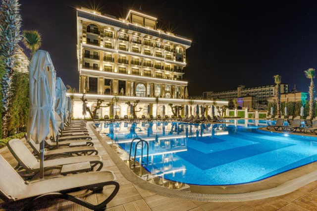 Sejur in Antalya: 840 euro cazare 7 nopti cu Ultra All inclusive+ transport avion+ toate taxele