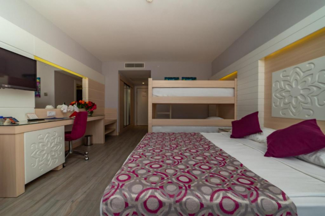 Sejur in Antalya: 750 euro cazare 7 nopti cu Ultra All inclusive+ transport avion+ toate taxele