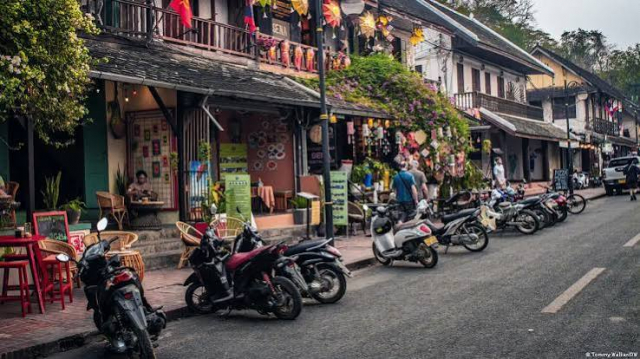 TRILOGIA INDOCHINEI, VIETNAM, LAOS, CAMBODGIA&amp;PLAJA IN PHU QUOC, AVION BUCURESTI, HOTEL DE 5*, 3599 EURO/PERS, MIC DEJUN!