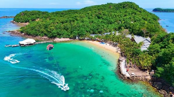 TRILOGIA INDOCHINEI, VIETNAM, LAOS, CAMBODGIA&amp;PLAJA IN PHU QUOC, AVION BUCURESTI, HOTEL DE 5*, 3599 EURO/PERS, MIC DEJUN!