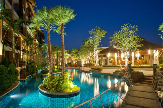 THAILANDA, AVION DIN BUCURESTI, LA HOTEL RAWAI PALM BEACH RESORT 4*, LA TARIFUL DE 1138 EURO/PERSOANA, MIC DEJUN!
