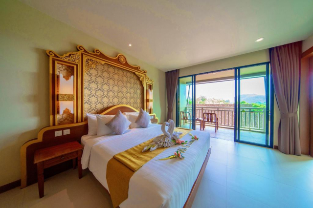 THAILANDA, AVION DIN BUCURESTI, LA HOTEL MAIKHAO PALM BEACH 4*, LA TARIFUL DE 1178 EURO/PERSOANA, MIC DEJUN!