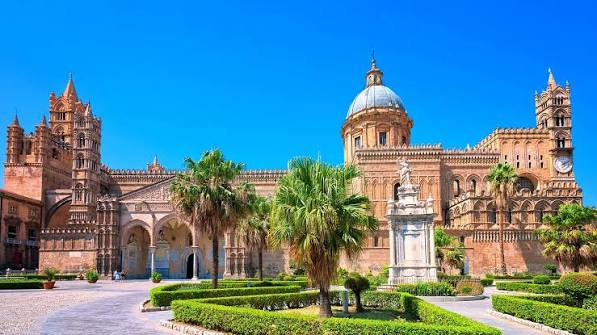 AVENTURA SICILIANA, SENIOR VOYAGE, AVION DIN BUCURESTI, LA HOTEL DE 4*, LA TARIFUL DE 680 EURO/PERS, DEMIPENSIUNE!