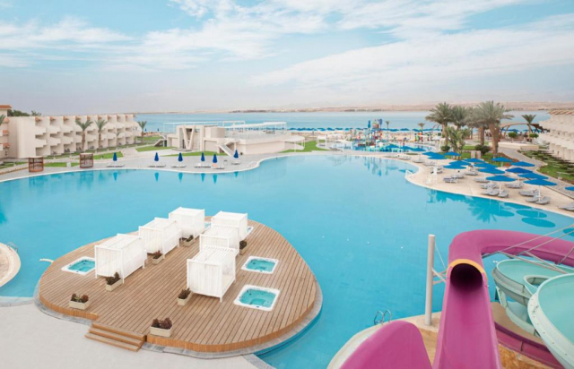 Sejur in Hurghada: 850 euro cazare 7 nopti cu Ultra All inclusive+ transport avion+ toate taxele 