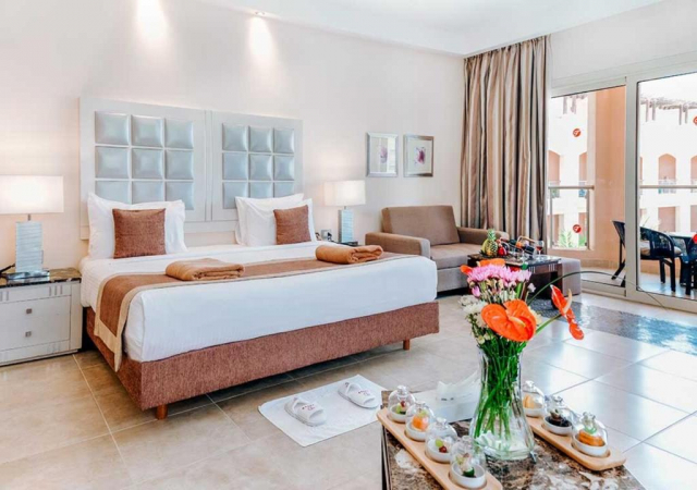 Sejur in Hurghada: 700 euro cazare 7 nopti cu Ultra All inclusive+ transport avion+ toate taxele 