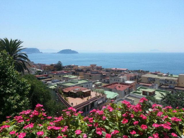 09.11 Circuit Coasta Amalfi 2026 , avion , 7 nopti, pret/ persoana =644Eur