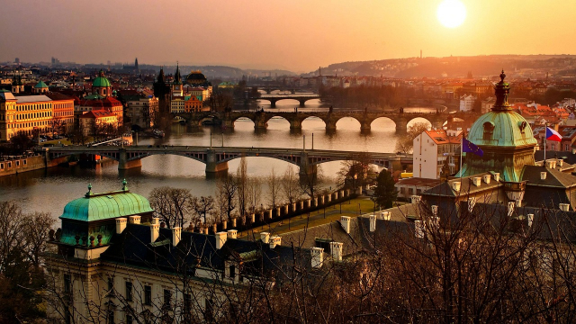 Oferta City Break Praga, cu plecare din Bucuresti + croaziera turistica pe Vltava (AG)