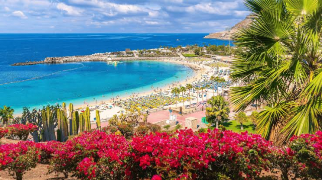 Sejur la plaja in Gran Canaria la doar 1035 euro,avion din Bucuresti!!!Abora Continental by Lopesan Hotels