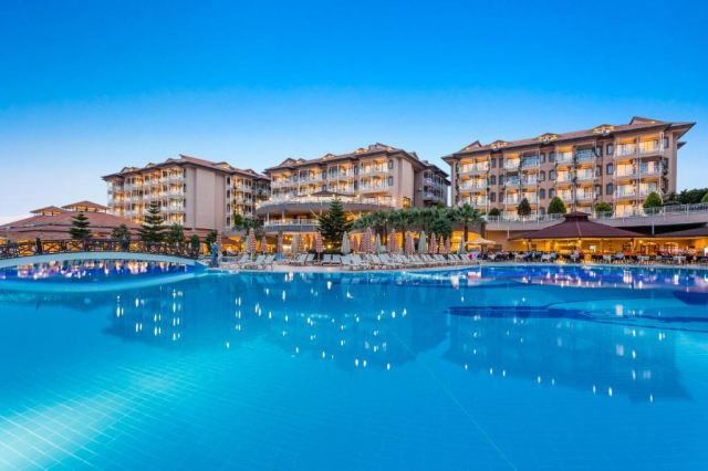 Sejur in Antalya: 800 euro cazare 7 nopti cu Ultra All inclusive+ transport avion+ toate taxele