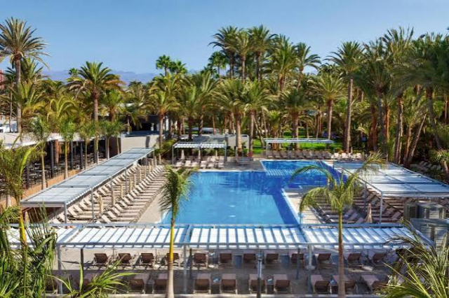 DEAL GRAN CANARIA HOTEL RIU PALACE OASIS  5* MIC DEJUN PRET 1549 EURO / PERSOANA PLECARE IN 3.10.2025