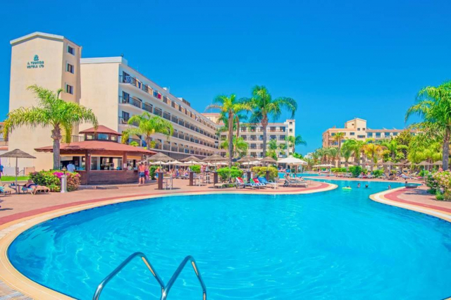 CIPRU, AVION DIN BUCURESTI, LA HOTEL TSOKKOS PARADISE VILLAGE 4*, LA TARIFUL DE 650 EURO/PERS, HB! 