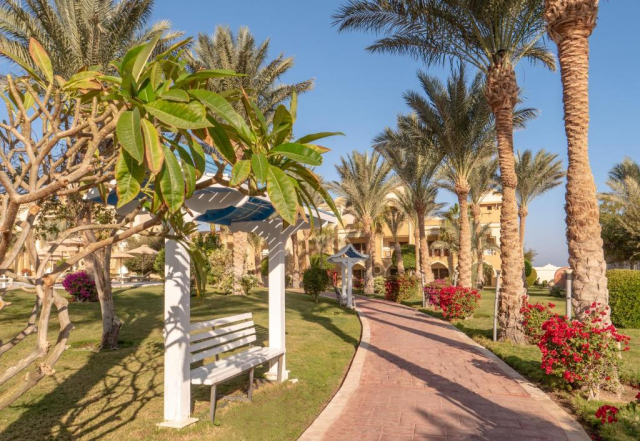Sejur in Hurghada: 675 euro cazare 7 nopti cu Ultra All inclusive+ transport avion+ toate taxele 