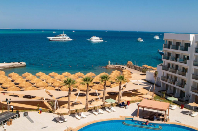 Revelion in Hurghada: 1200 euro cazare 7 nopti cu All inclusive+ transport avion+ toate taxele 