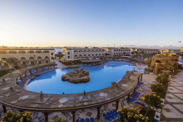 Revelion in Hurghada: 1275 euro cazare 7 nopti cu All inclusive+ transport avion+ toate taxele 