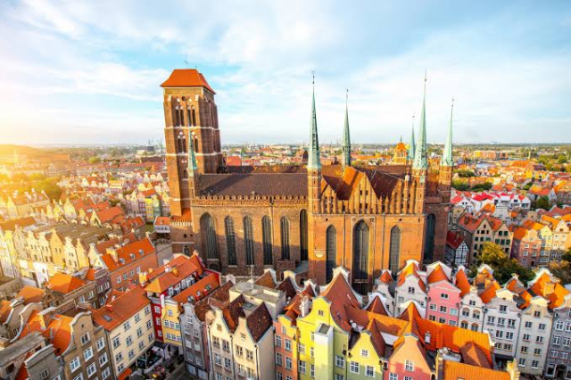 CITY BREAK IN GDANSK - POLONIA CU ZBOR DIN BUCURESTI 📍🗺️