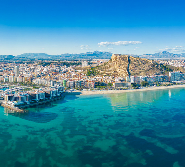 CITY BREAK 3 NOPTI IN ALICANTE CU ZBOR DIN BUCURESTI 📍🗺️