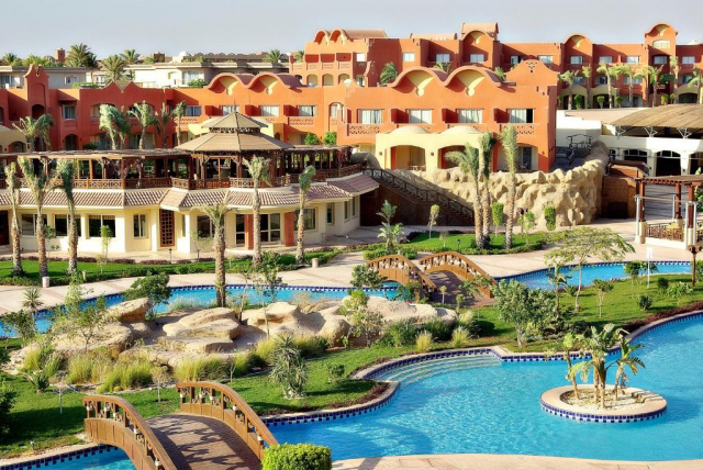 Revelion in Sharm el Sheikh: 925 euro cazare 7 nopti cu  All inclusive+ transport avion+ toate taxele