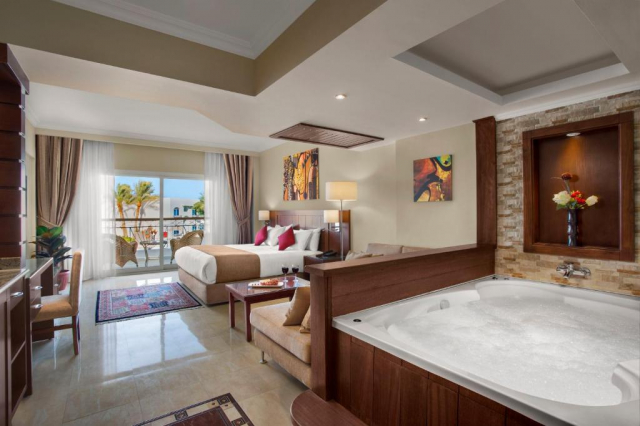Revelion in Sharm el Sheikh: 1275 euro cazare 7 nopti cu Ultra All inclusive+ transport avion+ toate taxele