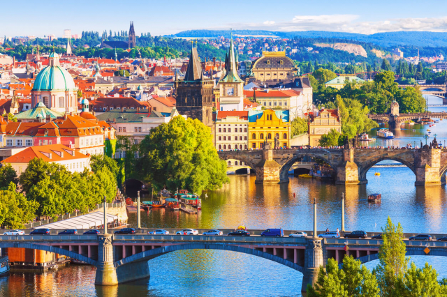 Circuit PRAGA 2026 - Vacanta de 1 Decembrie de la doar 645 euro/pers. Zbor din Bucuresti!-5