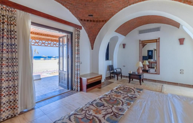 Sejur in Hurghada: 325 euro cazare 7 nopti cu All inclusive+ transport avion+ toate taxele 