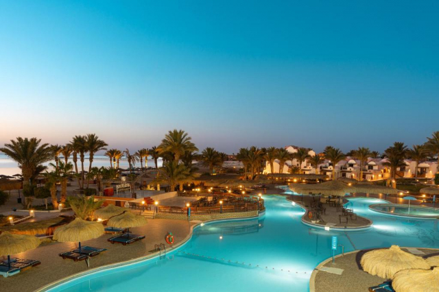 Sejur in Hurghada: 360 euro cazare 7 nopti cu All inclusive+ transport avion+ toate taxele 