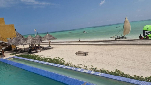 ZANZIBAR, AVION DIN BUCURESTI, LA HOTEL JAMBO RESORT 4*, LA TARIFUL DE 1299 EURO/PERSOANA, MIC DEJUN!