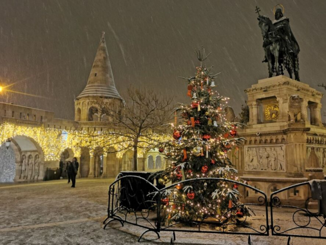 CRACIUN LA BUDAPESTA - CIRCUIT AUTOCAR CU PLECARE DIN BUCURESTI📍🗺️
