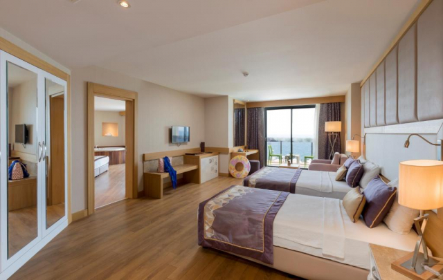 VACANTA COPIILOR IN ANTALYA, AVION DIN BUCURESTI, LA HOTEL MARY 5*, LA TARIFUL DE 579 EURO/PERS, UAI!