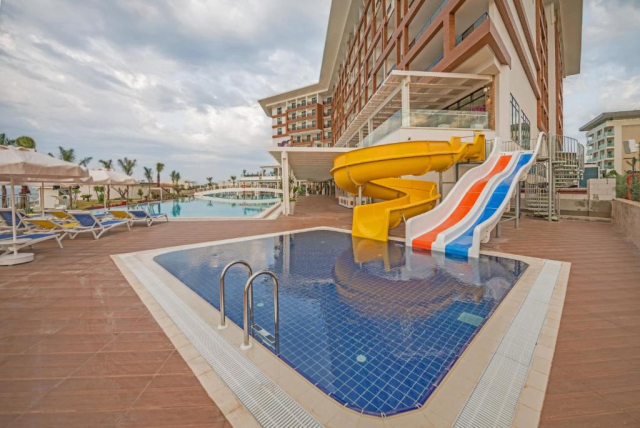 VACANTA COPIILOR IN ANTALYA, AVION DIN BUCURESTI, LA HOTEL MARY 5*, LA TARIFUL DE 579 EURO/PERS, UAI!