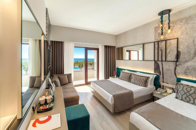 Sejur in Antalya: 650 euro cazare 7 nopti cu All inclusive+ transport avion+ toate taxele