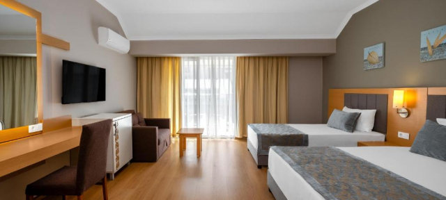 17.10 Vara continua in Antalya , 245 € , 4****,  7 nopti cu all inclusive , zbor direct din Bucuresti