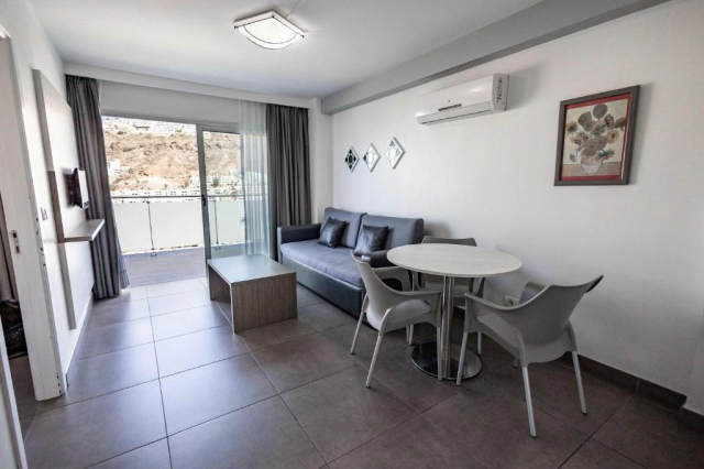 ULTIMELE LOCURI VACANTA COPIILOR LA PLAJA IN GRAN CANARIA SERVATUR SOL 4**** ZBOR DIRECT DIN OTOPENI CU TAXE INCLUSE