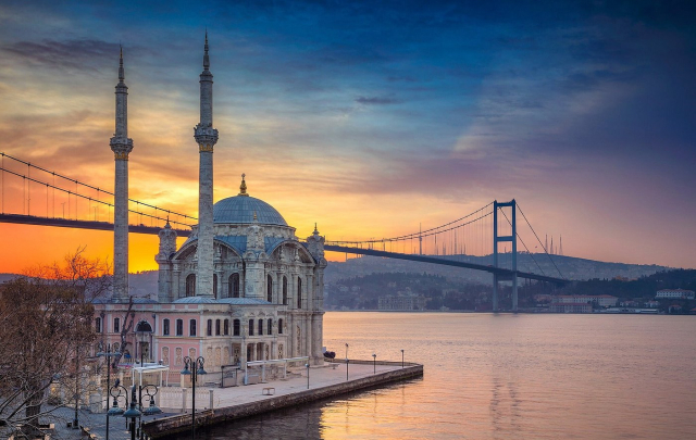 CITY BREAK DE 3 NOPTI IN ISTANBUL-PLECARE DIN CLUJ NAPOCA (CC)