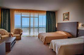REVELION HOTEL ELENA  4* NISIPURILE DE AUR PRET 330 EURO 3 NOPTI CU ALL INCLUSIVE PLECARE IN 30 DECEMBRIE