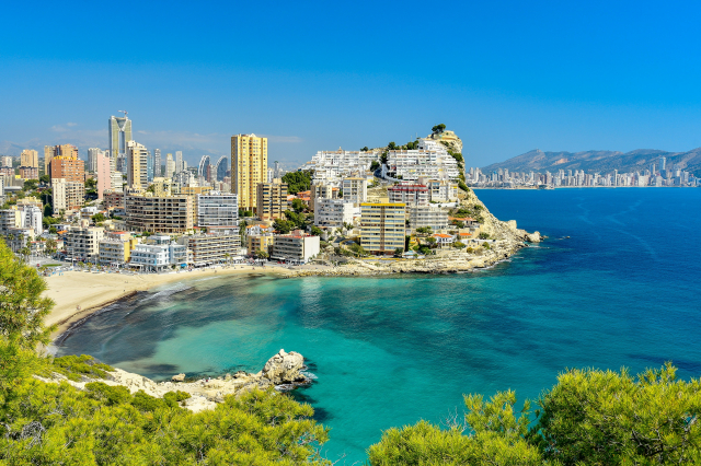 Weekend de toamna in Benidorm la doar 345 euro,avion din Bucuresti!!!Ultimele locuri 
