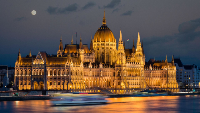 CITY BREAK BUDAPESTA, 3 NOPȚI, CU PLECARE DIN BUCUREȘTI