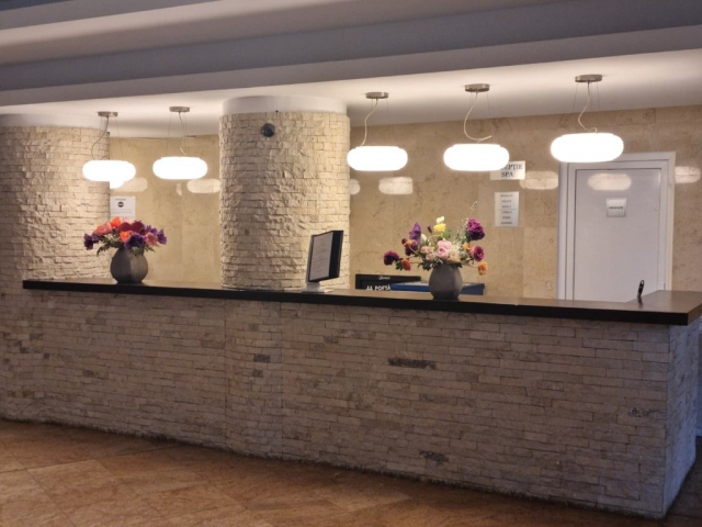  DEAL 1 DECEMBRIE PREDEAL HOTEL CARPATI  3* 3 NOPTI CAZARE CU PENSIUNE COMPLETA  PRET 1945 LEI