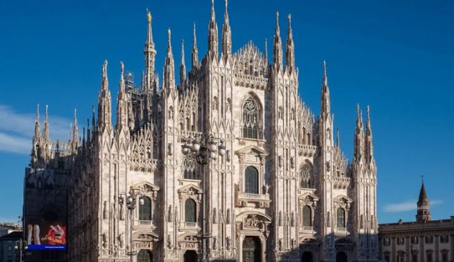 REVELION IN MILANO-PLECARE DIN CLUJ NAPOCA (CC)