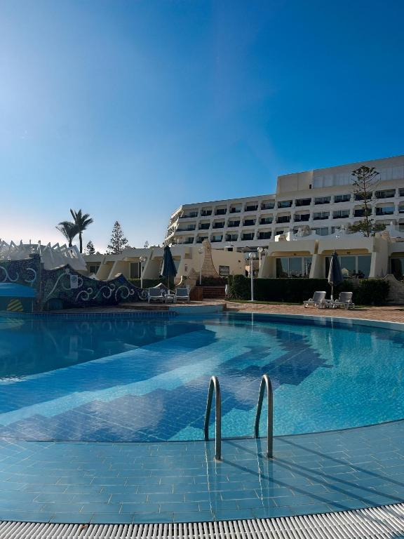 LAST MINUTE EGIPT - Alexandria / Borg El-Arab - Hotelul Borg El Arab Beach Hotel 5*- 01 Noiembrie, 680 EUR / pers