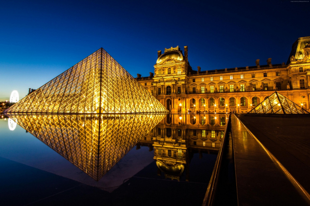 City break 4 nopti la Paris de la 380 euro/pers, zbor low cost din Cluj Napoca 