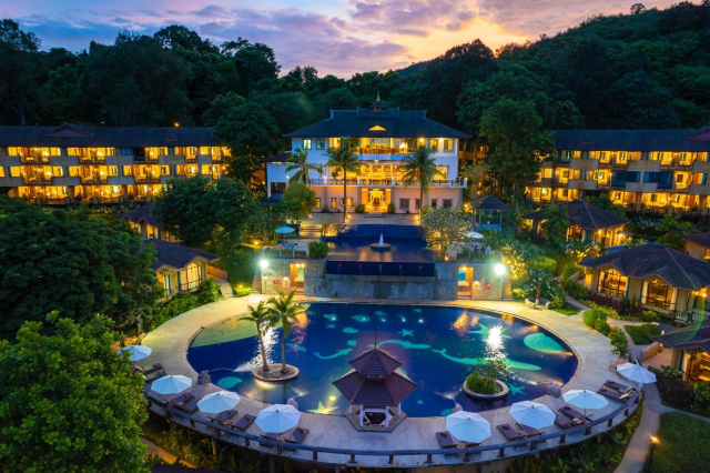 ULTIMELE LOCURI THAILANDA, AVION DIN CLUJ-NAPOCA, LA HOTEL SUPALAI SCENIC BAY 4*, LA TARIFUL DE 1019 EURO/PERS, MIC DEJUN!