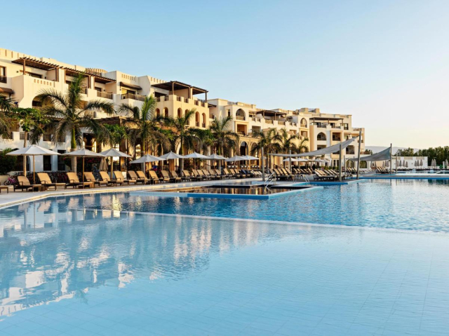 ULTIMELE LOCURI OMAN, AVION DIN BUCURESTI, LA HOTEL FANAR RESIDENCES 5*, LA TARIFUL DE 1098 EURO/PERSOANA, ALL INCLUSIVE!