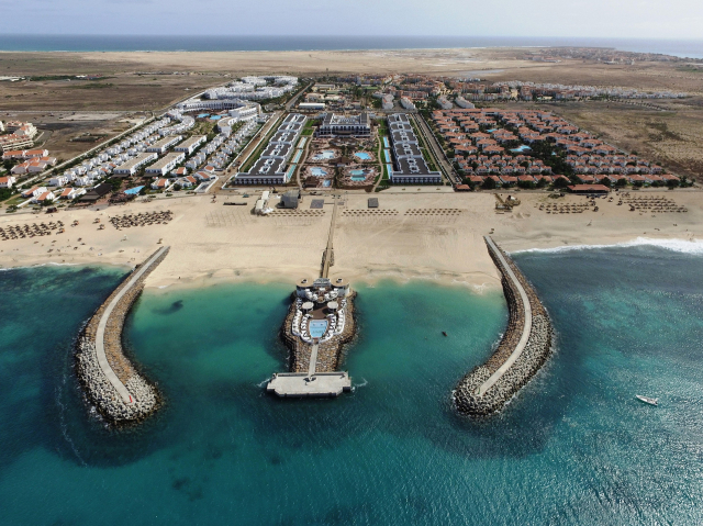 Super oferta Cap Verde - Sol by Melia Dunas Family Fun 4*