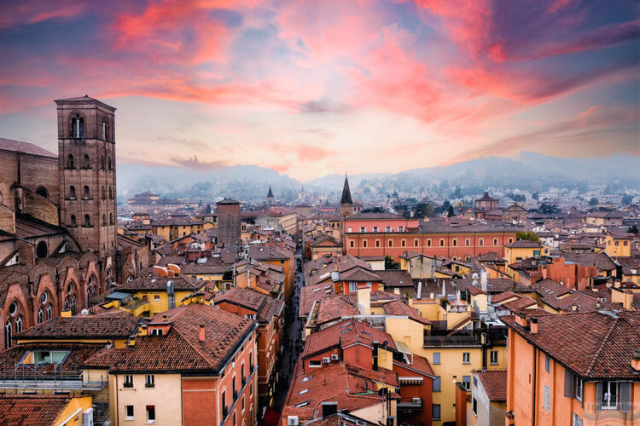 OFERTA DE CITY BREAK IN BOLOGNA-PLECARE DIN TIMISOARA (CC)