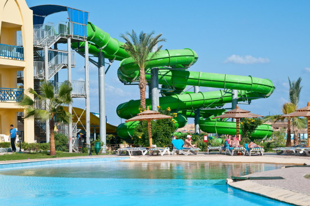 Sejur in Hurghada: 625 euro cazare 7 nopti cu Ultra All inclusive+ transport avion+ toate taxele